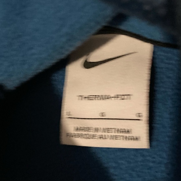 Men’s Nike hoodie - Picture 3 of 3